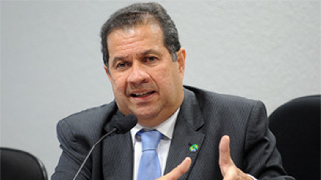 carlos lupi