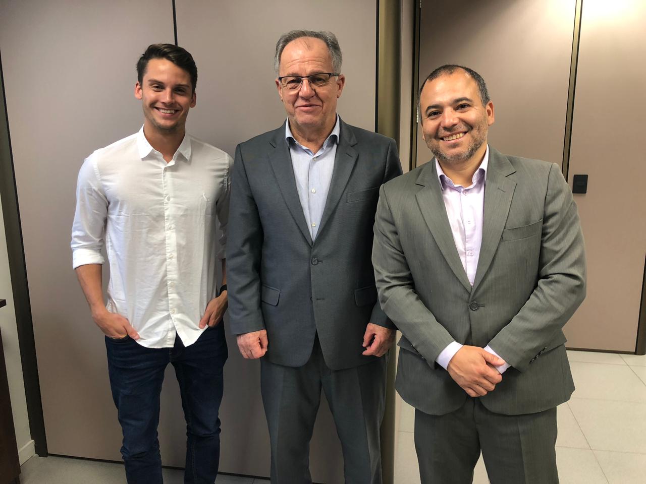 visita helio cury