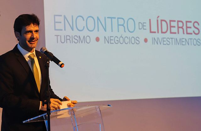 ministro turismo