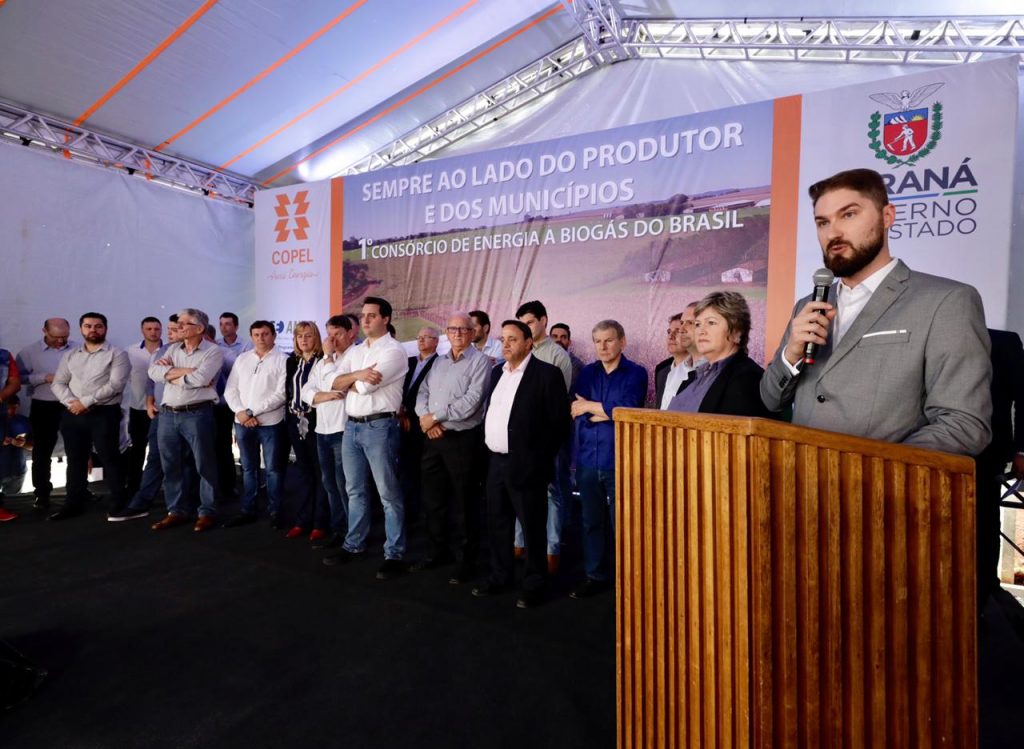 Energia de dejetos suínos já ilumina prédios públicos de Entre Rios do Oeste. Veja fotos! 1 itaipu parceria1