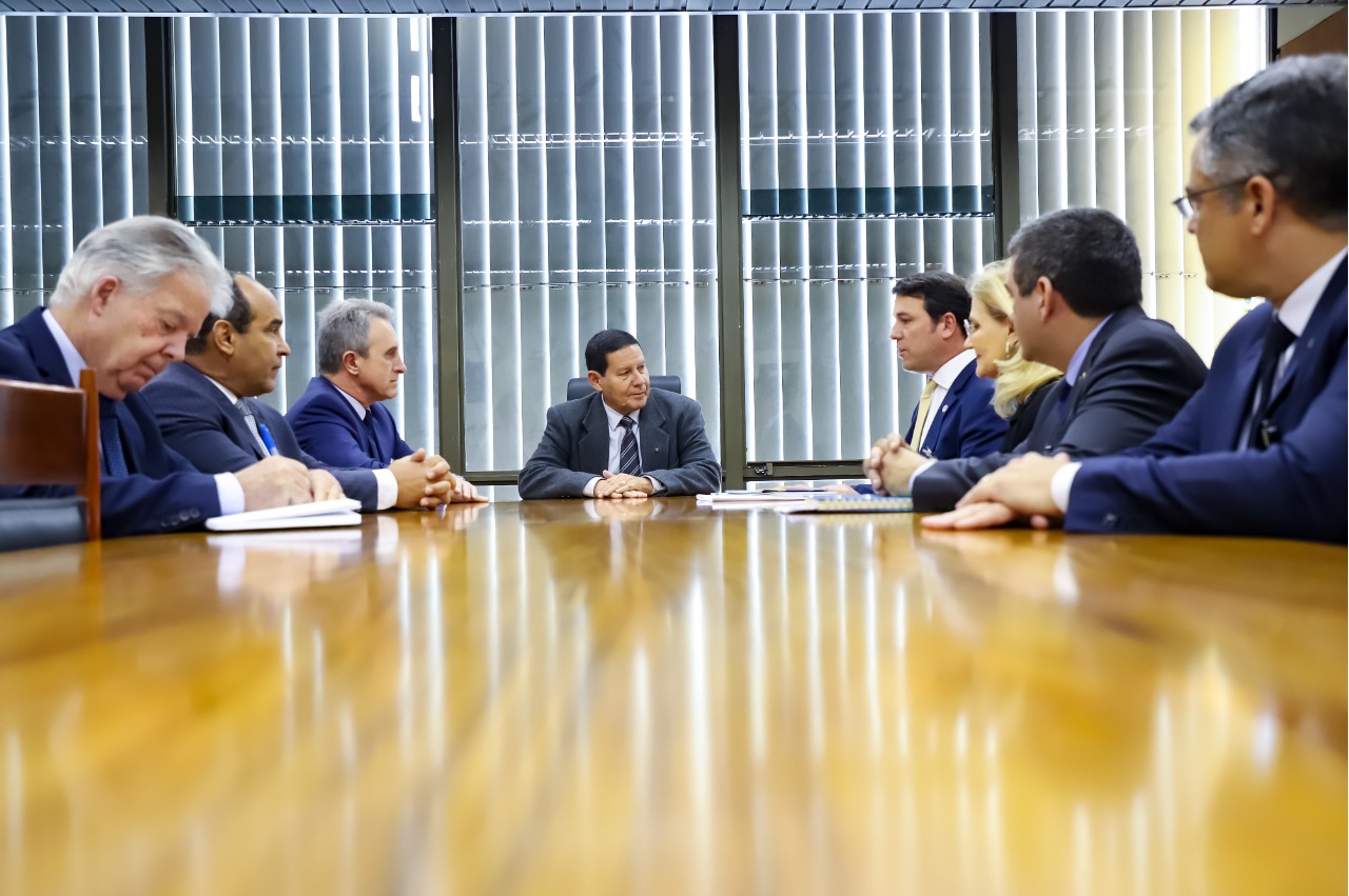 reuniao com mourao
