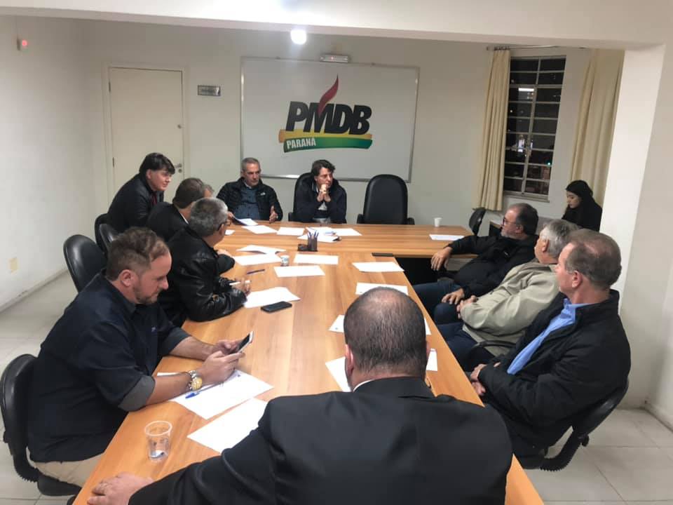 reuniao mdb