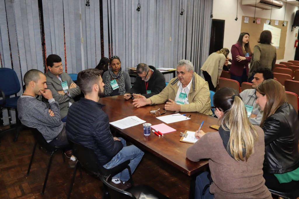 Empresários debateram e apresentaram propostas para o turismo foto Christian Rizzi