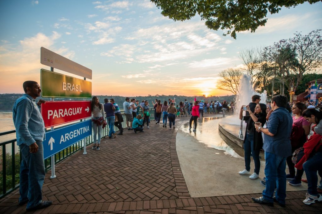 Marco das 3 Fronteiras chega a 1 milhão de visitantes 2 marco tres fronteiras2