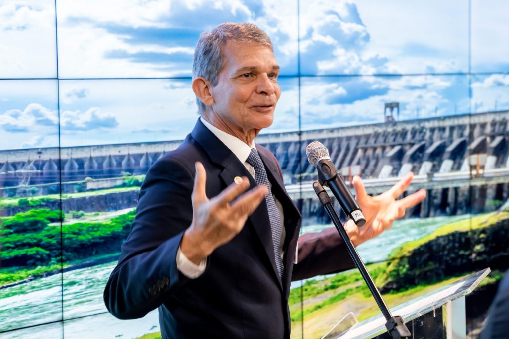 Usina de Itaipu bate recorde de turistas dois dias antes do final do ano 1 silva e luna itaipu