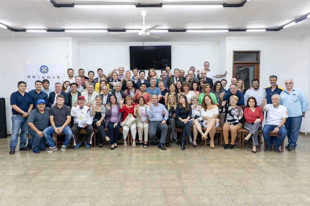Legenda 1 representantes dos clubes de Rotary de Foz do Iguaçu