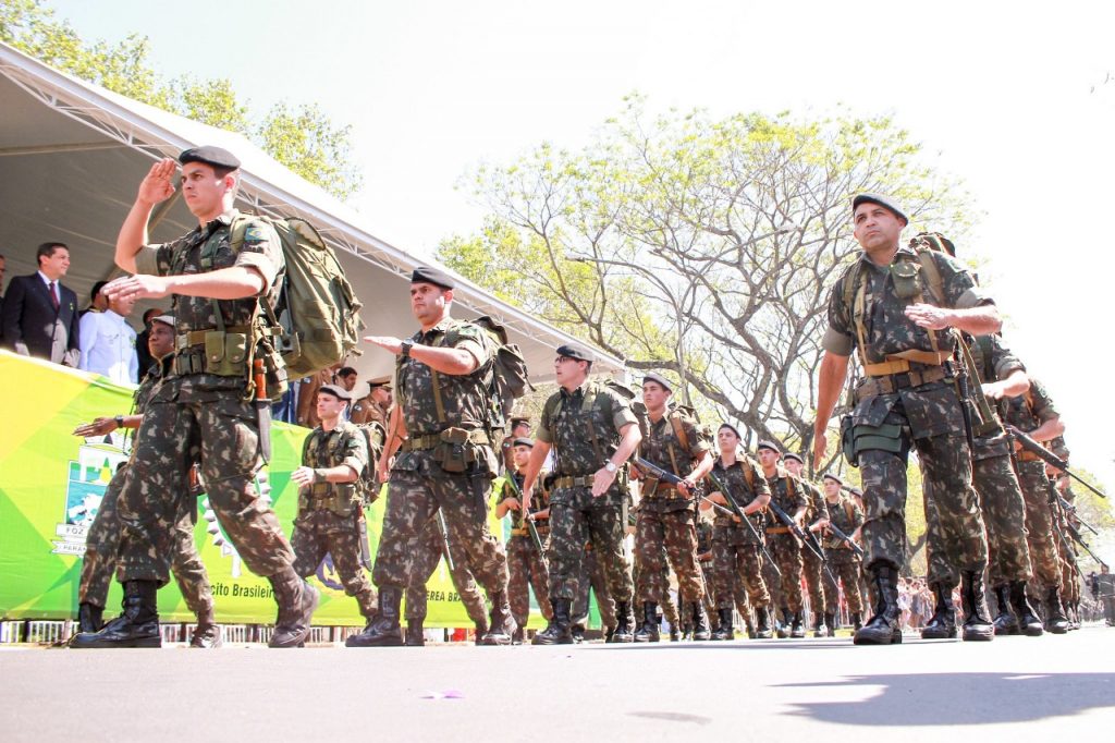 Começa montagem para o desfile de 7 de setembro em Foz do Iguaçu. Veja fotos de 2018! 3 desfile 7 setembro3