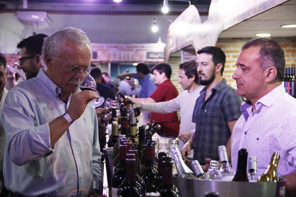 oda al vino
