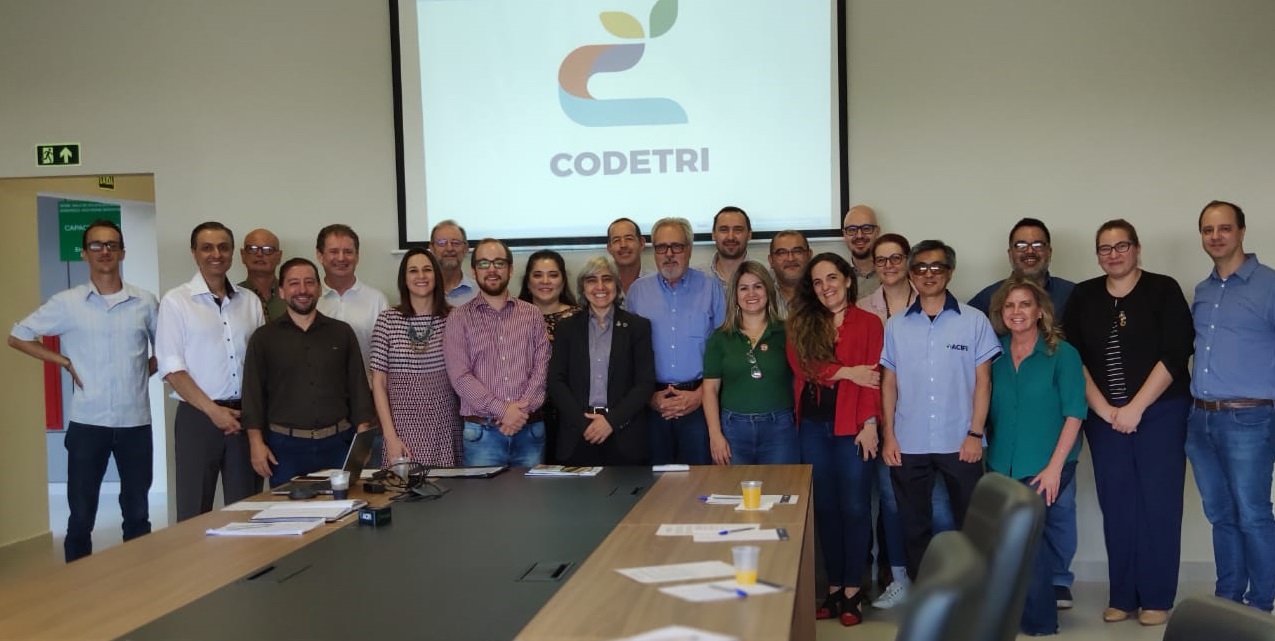 Conselho de Desenvolvimento Trinacional irá reivindicar representação no Parlasul na região