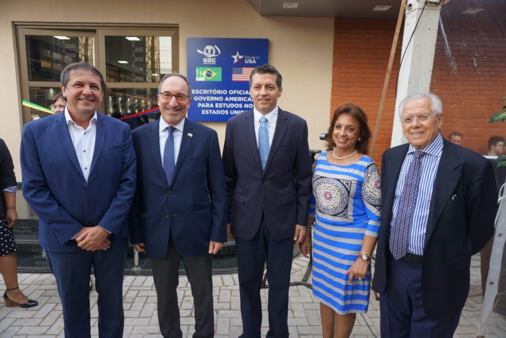 Escritórios na UDC de Foz do Iguaçu e Medianeira abrem porta para estudar nos EUA 1 escritorio udc5