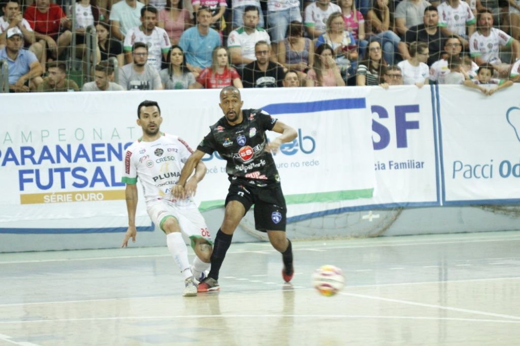 Foz Cataratas Futsal vence e fica mais perto do bicampeonato. Veja fotos! 4 foz cataratas5