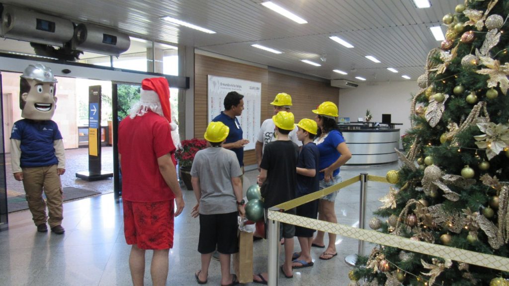 Feriado de Natal: Visitante de número um milhão da usina de Itaipu é do interior de São Paulo 3 itaipu visitante 1 milhao3
