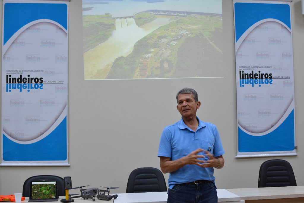 Cuidados ambientais são essenciais para a geração de energia, defende diretor-geral de Itaipu 2 silva e luna itaipu 1
