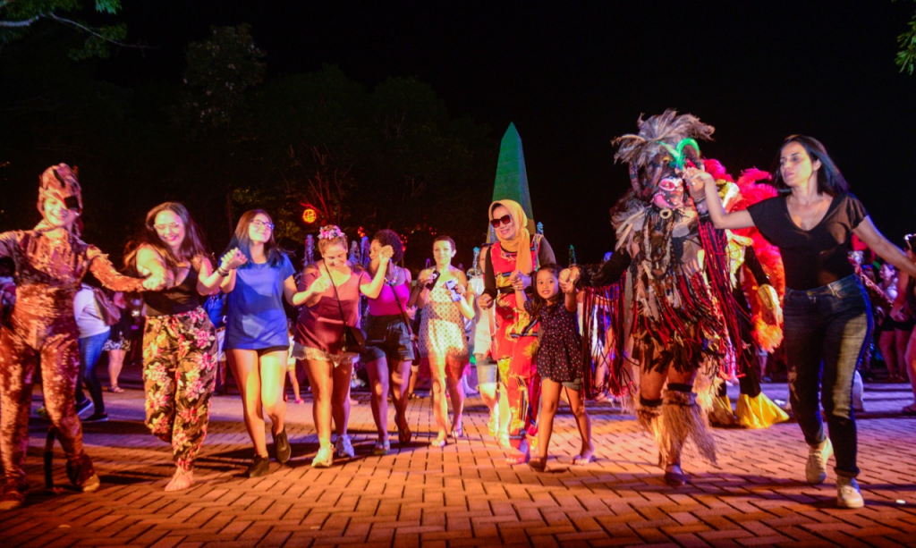 Começou o Carnaval das Famílias no Marco das 3 Fronteiras. Veja fotos! 1 carnaval no marco1