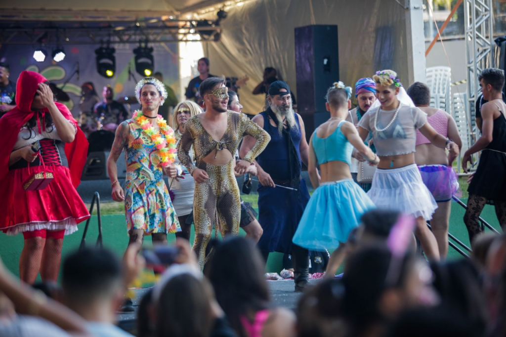 Mulher Gato vence 40ª edição do “Meninas Veneno” de Foz do Iguaçu. Veja fotos! 13 menina veneno1