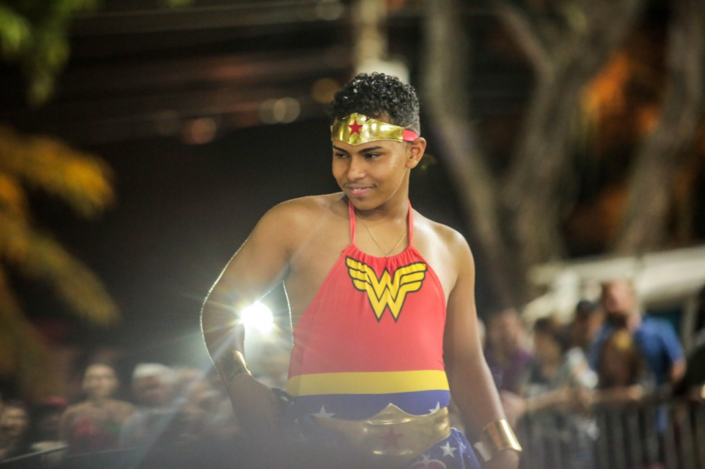 Mulher Gato vence 40ª edição do “Meninas Veneno” de Foz do Iguaçu. Veja fotos! 4 menina veneno10