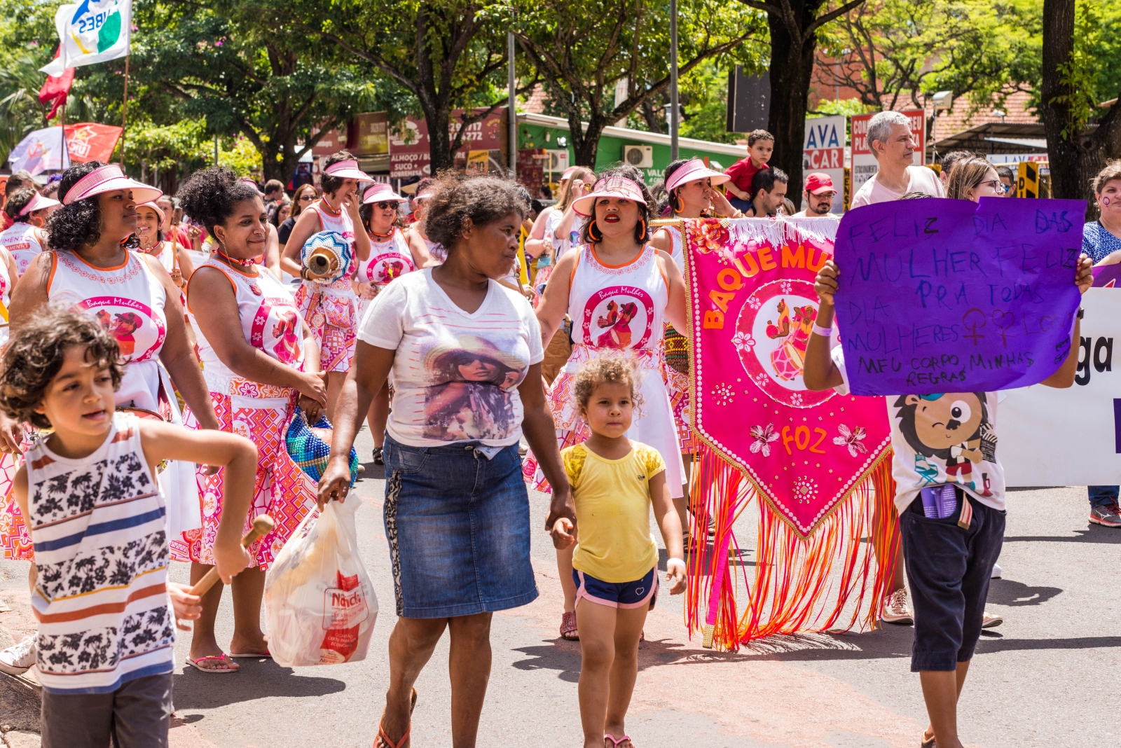 Dezenas de crianças participaram da marcha acompanhadas de suas mães foto Marcos Labanca