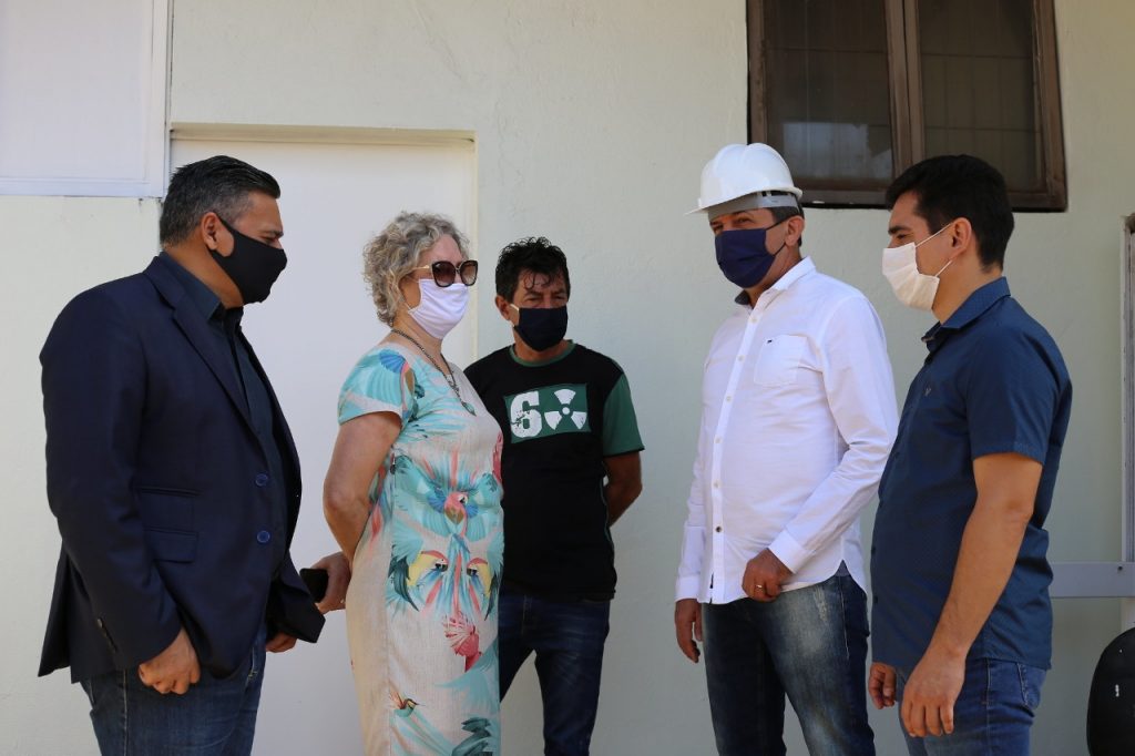 Chico Brasileiro acompanha vereadores em visita as obras da nova ala COVID-19 do Hospital Municipal de Foz do Iguaçu 1 Visita vereadores e prefeitos Hospital Municipal