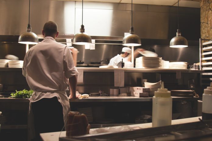 cozinha foto pexels 696x464 1