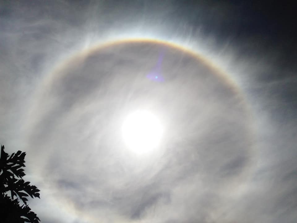Halo solar dá tom diferenciado no céu da Tríplice Fronteira. Veja fotos! 1 halo solar2