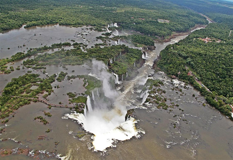 Cataratas Foto Roger Meireles