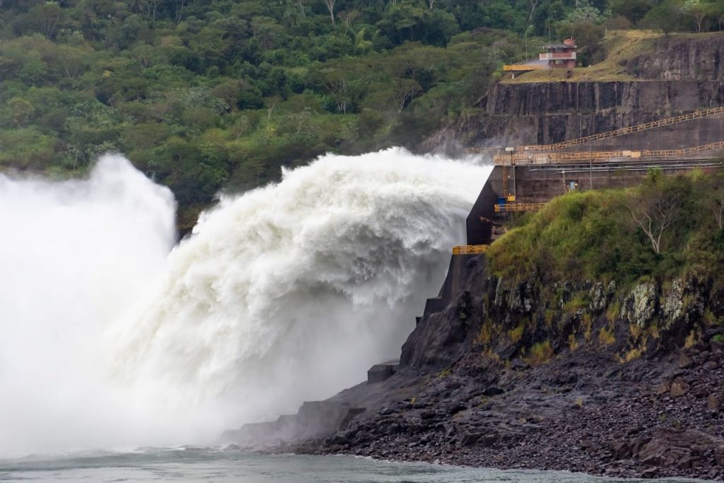 Cena rara: vertedouro da usina de Itaipu abre de forma ininterrupta por mais de 24 horas 4 Fotos Rubens Fraulini Itaipu Binacional 4