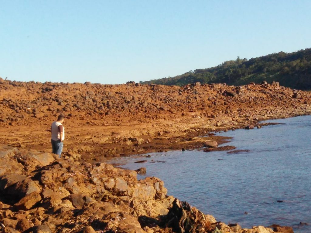 Moradores aproveitam baixa vazão para 'reencontrar' as barrancas dos rios de Foz do Iguaçu. VEJA FOTOS! 11 barranca rio parana12