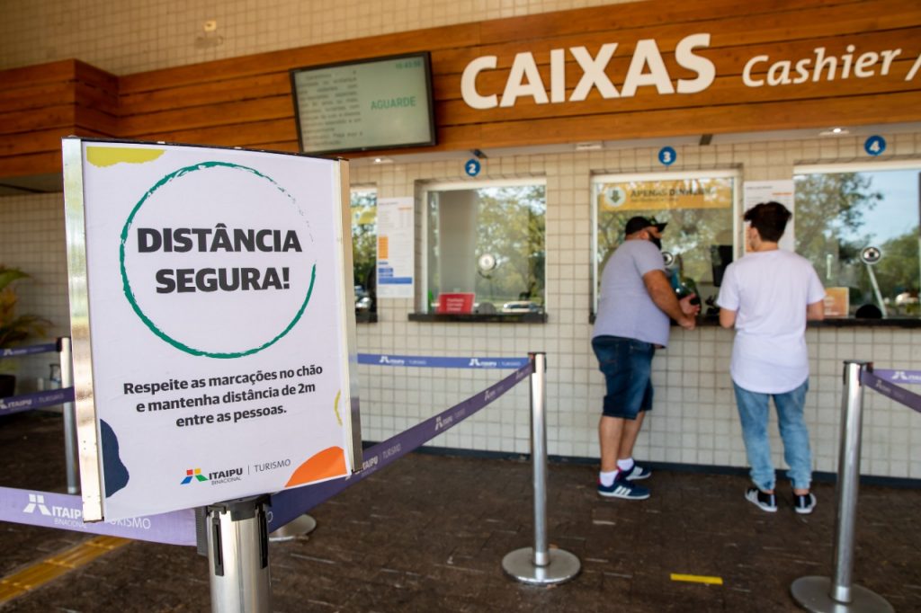 Primeiros visitantes de Itaipu, na retomada do turismo, elogiam segurança e querem voltar 4 Turismo Itaipu Foto Kiko Sierich 3