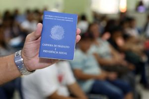 Agência do Trabalhador de Foz começa semana com 318 vagas em aberto