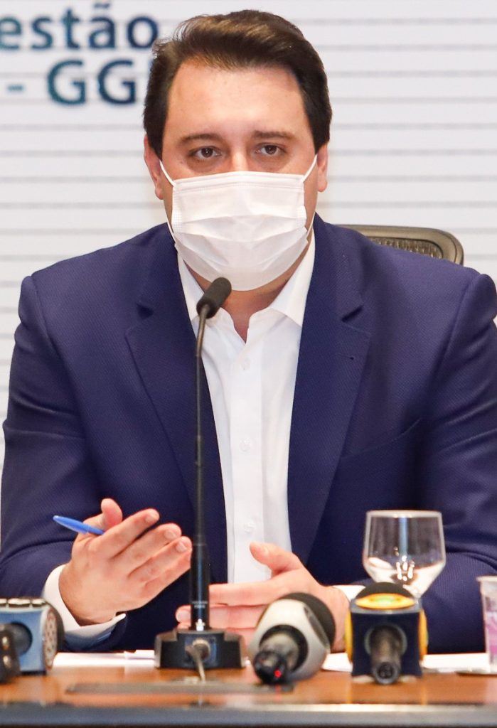 "Nuvem da pandemia está agora no sul". Veja entrevista com o governador do Paraná, Ratinho Junior 4 Ratinho Jr. 2