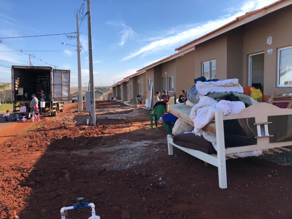 Famílias de São Miguel do Iguaçu são realocadas de áreas de risco para casas populares. Veja fotos da mudança! 2 São Miguel do Iguaçu 2