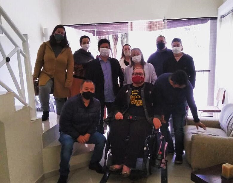 moro e apoiadores