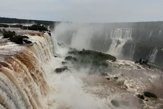 Cataratas Foto Nilton Rolin