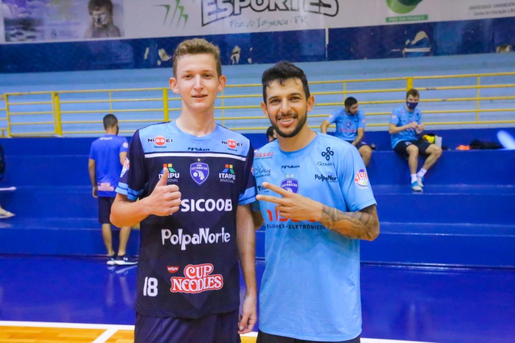 Inspiração que vem do futsal da fronteira. Veja foto e assista reportagens da formação de atletas 2 Base Foz Futsal 1
