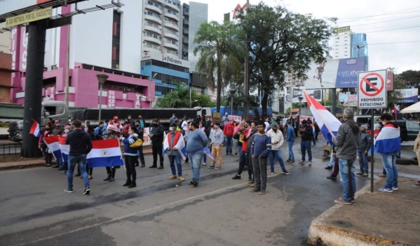 Manifestacao em ciudad del este