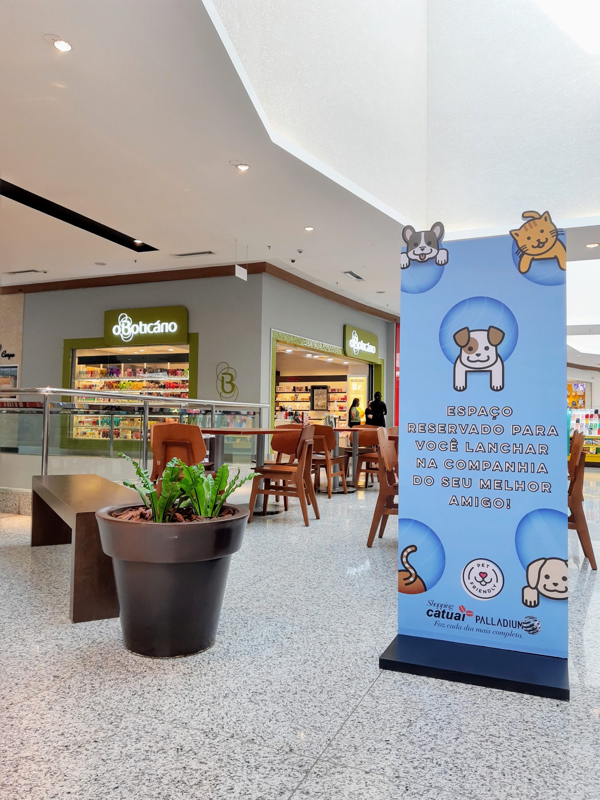 RELEASE Shopping Catuai Palladium cria Praca Pet para clientes realizarem refeicoes em boa companhia vertical scaled