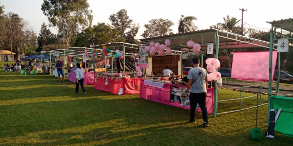 Feira dos Profissionais de Turismo de Foz do Iguaçu agora é no Gramadão da Vila A, de Itaipu. Veja fotos! 5 feira turismo1