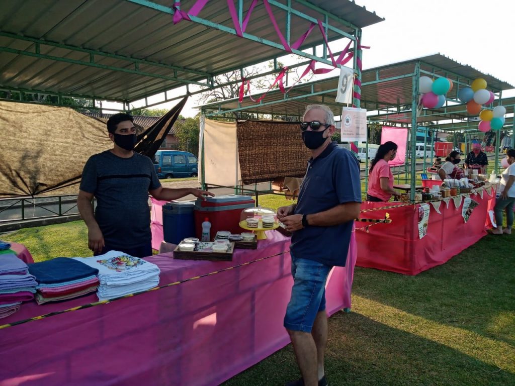 Feira dos Profissionais de Turismo de Foz do Iguaçu agora é no Gramadão da Vila A, de Itaipu. Veja fotos! 6 feira turismo2