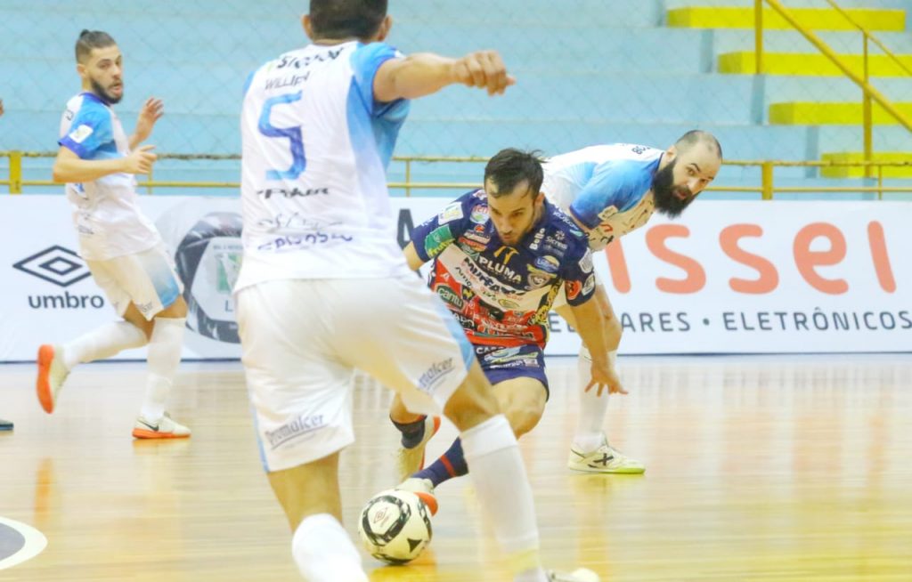 Cascavel supera Foz Cataratas pela Liga Nacional de Futsal 1 foz futsal1