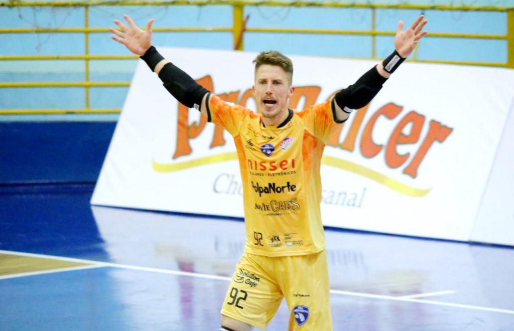 Foz Cataratas vence de virada e conquista classificação no Campeonato Paranaense de Futsal 3 Foz Cataratas 3 1