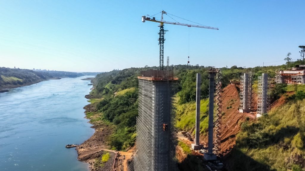 Acelera Foz fomenta a retomada da economia com obras, inovação e investimentos 1 construcao da ponte Foto Alexandre Marchetti Itaipu Binacional