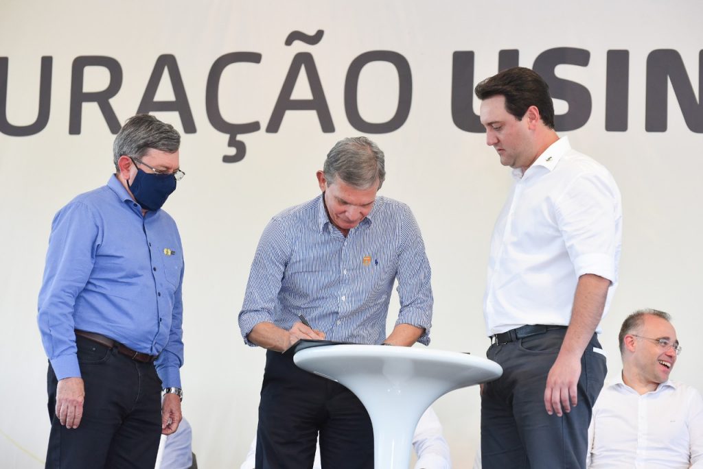 Na quinta visita ao Paraná como presidente, Bolsonaro assina pacote de obras financiadas pela Itaipu 3 Obras Itaipu Imagens Rubens Fraulini Itaipu Binacional 3