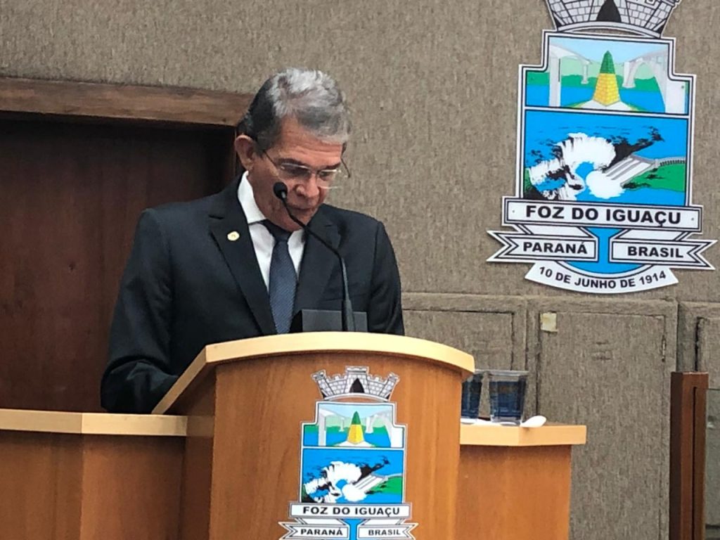 General Silva e Luna é Cidadão Honorário de Foz do Iguaçu. Veja fotos! 3 silva e luna camara2