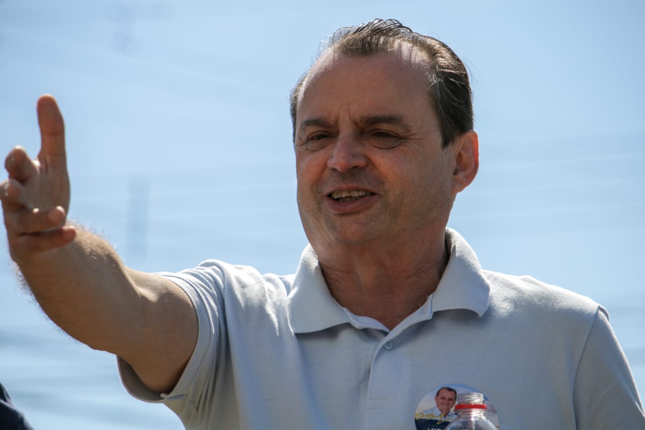 vitor hugo prefeito