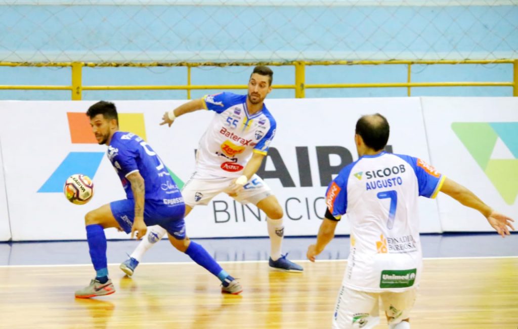 Foz Cataratas empata o primeiro jogo da semifinal 2 Foz x Umuarama 1