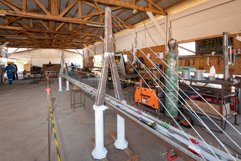 Segunda ponte: financiada pela margem brasileira de Itaipu, metade da obra já deverá estar pronta até o final do ano 4 Maquete ponte Rubens Fraulini Itaipu Binacinal