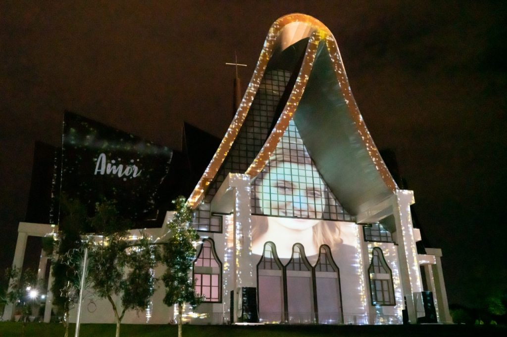 Aproveite o último fim de semana da projeção mapeada do Natal de Luzes da Itaipu, em Foz do Iguaçu 1 Natal de luz Foto Sara Cheida 1
