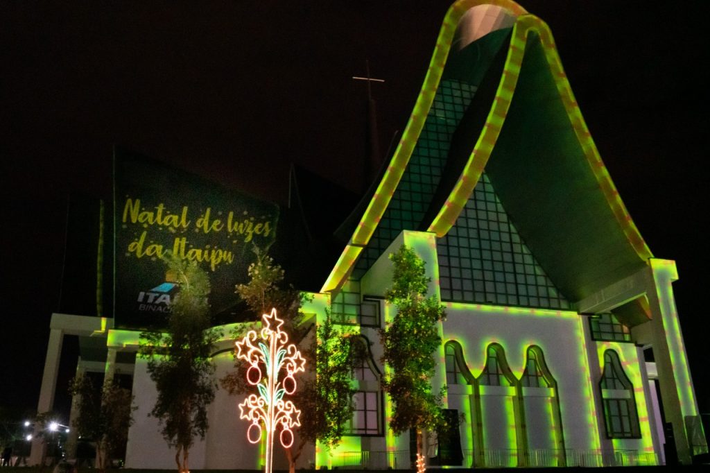 Aproveite o último fim de semana da projeção mapeada do Natal de Luzes da Itaipu, em Foz do Iguaçu 2 Natal de luz Foto Sara Cheida 3
