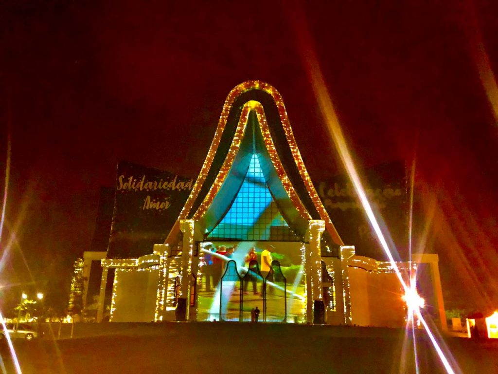Fábrica de sonhos: neste sábado (05), às 20h, começa oficialmente o Natal de Luzes de Itaipu. VEJA FOTOS! 2 natal de luzes itaipu 1