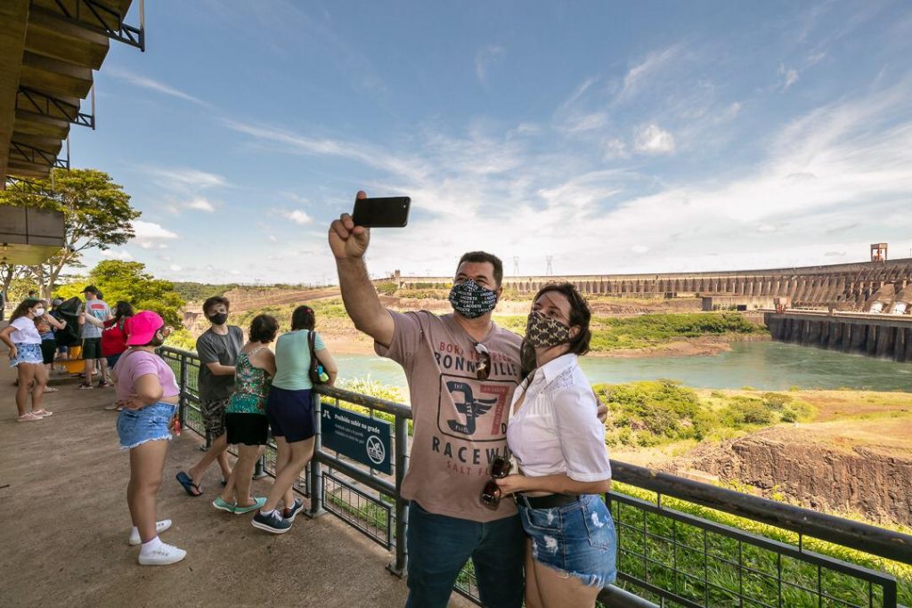 Feriado de Ano Novo atrai 4.885 turistas à usina de Itaipu 3 Turismo Itaipu Foto Kiko Sierich 1